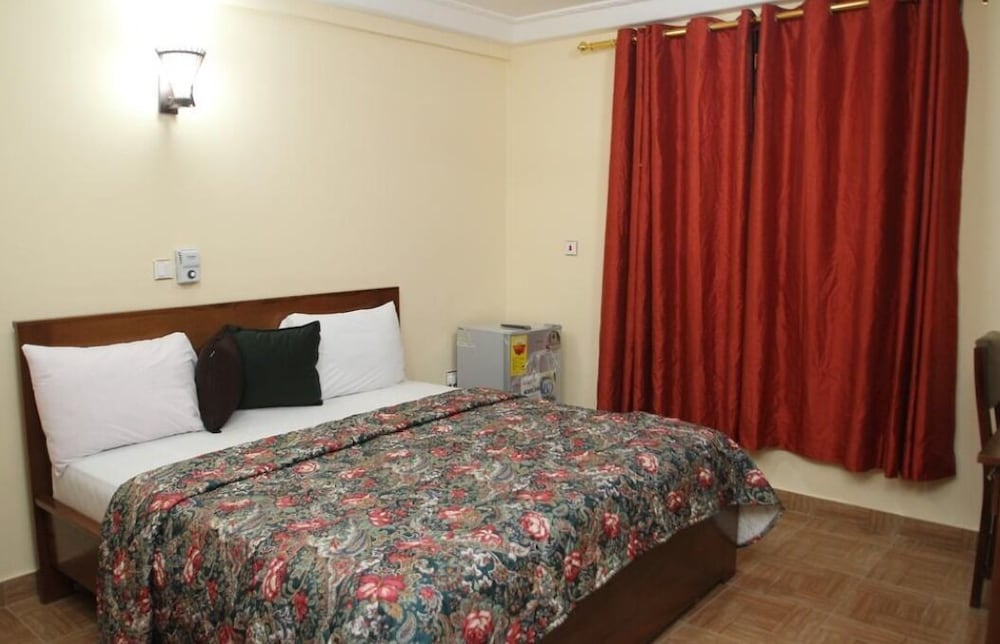 Exclusive Room, 1 Queen Bed photo 2