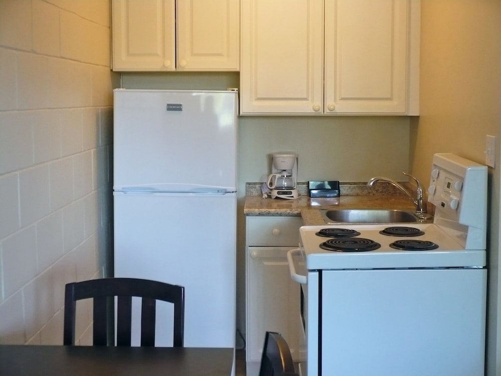 Junior Suite (Kitchenette, 2 Queen)