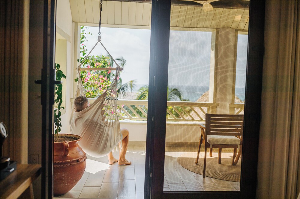 Executive Double or Twin Room, Multiple Beds, Non Smoking, Sea View photo 3