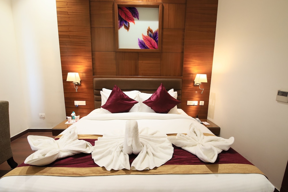 Classic Double Room, 1 King Bed photo 2