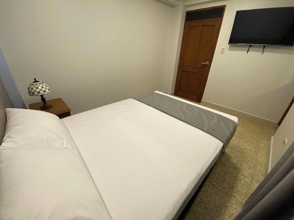 Economy Room, 1 Double Bed photo 3