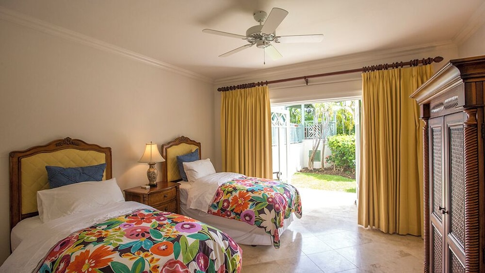 Villa (5 Bedrooms) photo 1