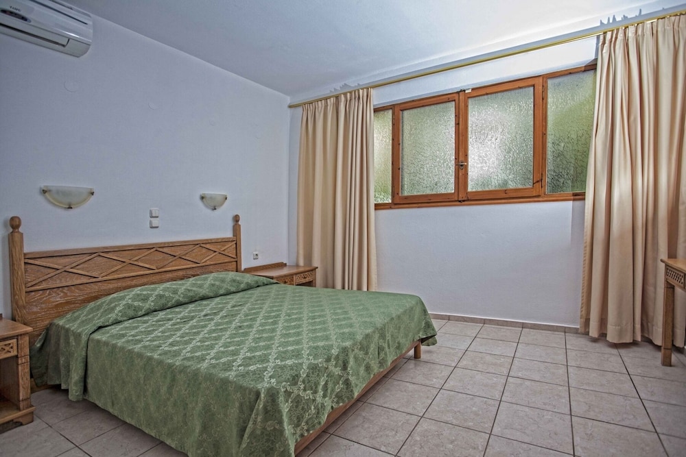 Economy Apartment (2-5 Adults) photo 1