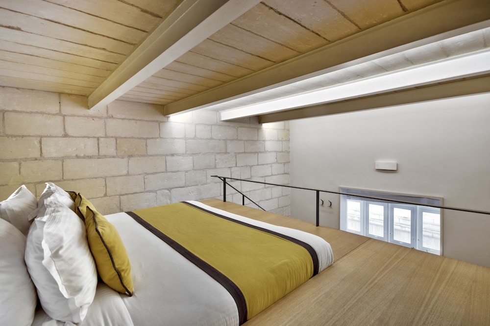 Honeymoon Duplex (Family Suite) photo 3