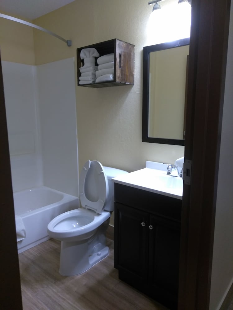 Room - Photo 3