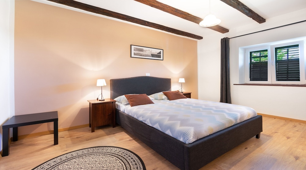 Villa photo 1