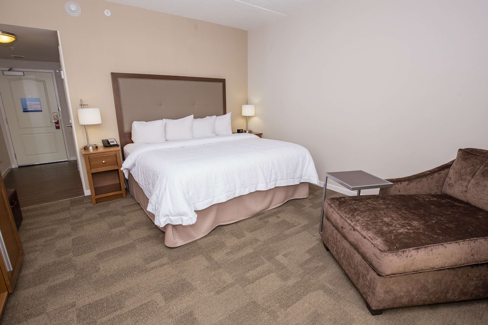 Room, Accessible, Non Smoking (Roll-in Shower)