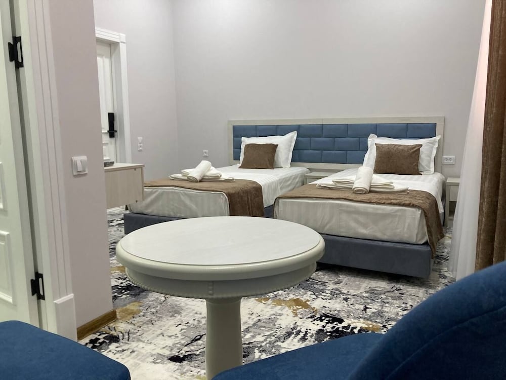 Standard Double or Twin Room, Non Smoking, City View
