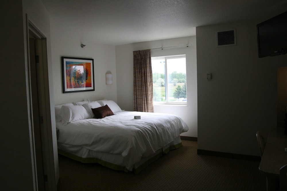 Standard Room, 1 King Bed photo 3