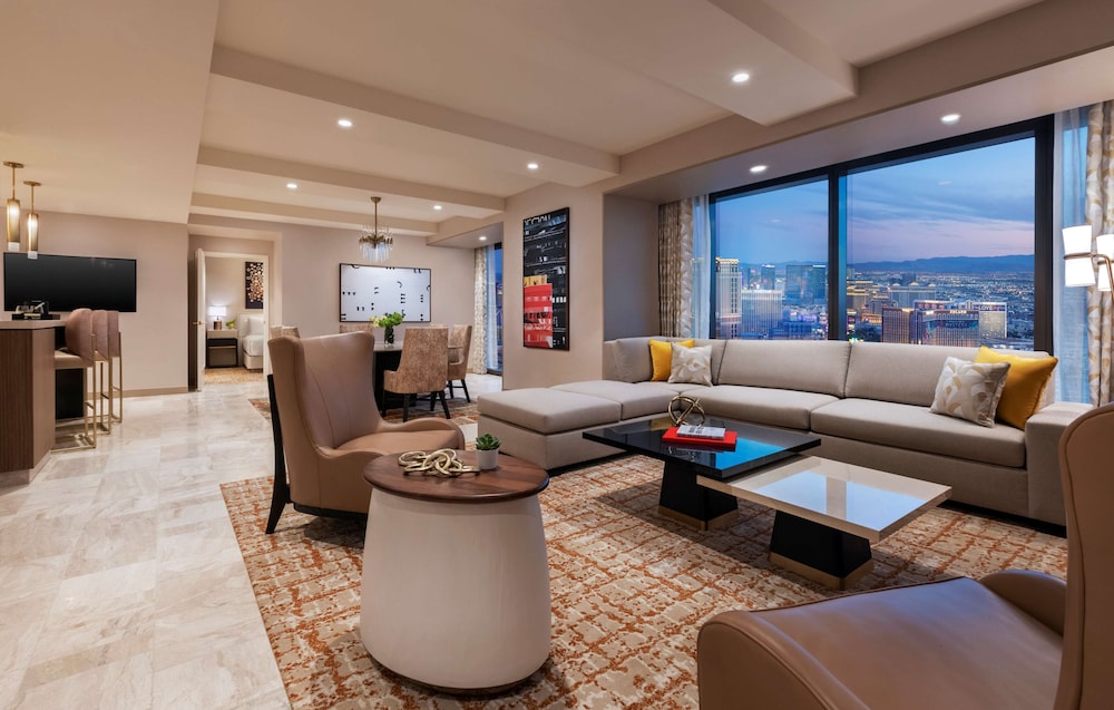 Entertainment Suite, 2 Bedrooms, Strip View (Crockfords West)