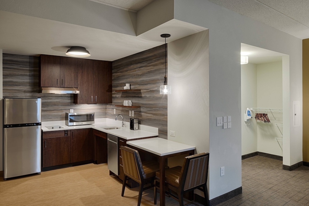 Studio, 1 King Bed - Photo 6