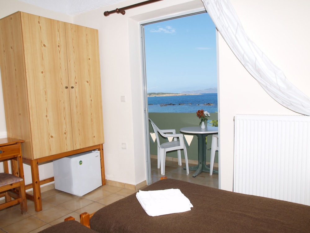 Double or Twin Room, Sea View photo 2