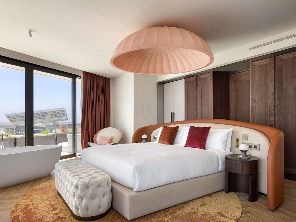 Suite, 1 King Bed (Celestial)