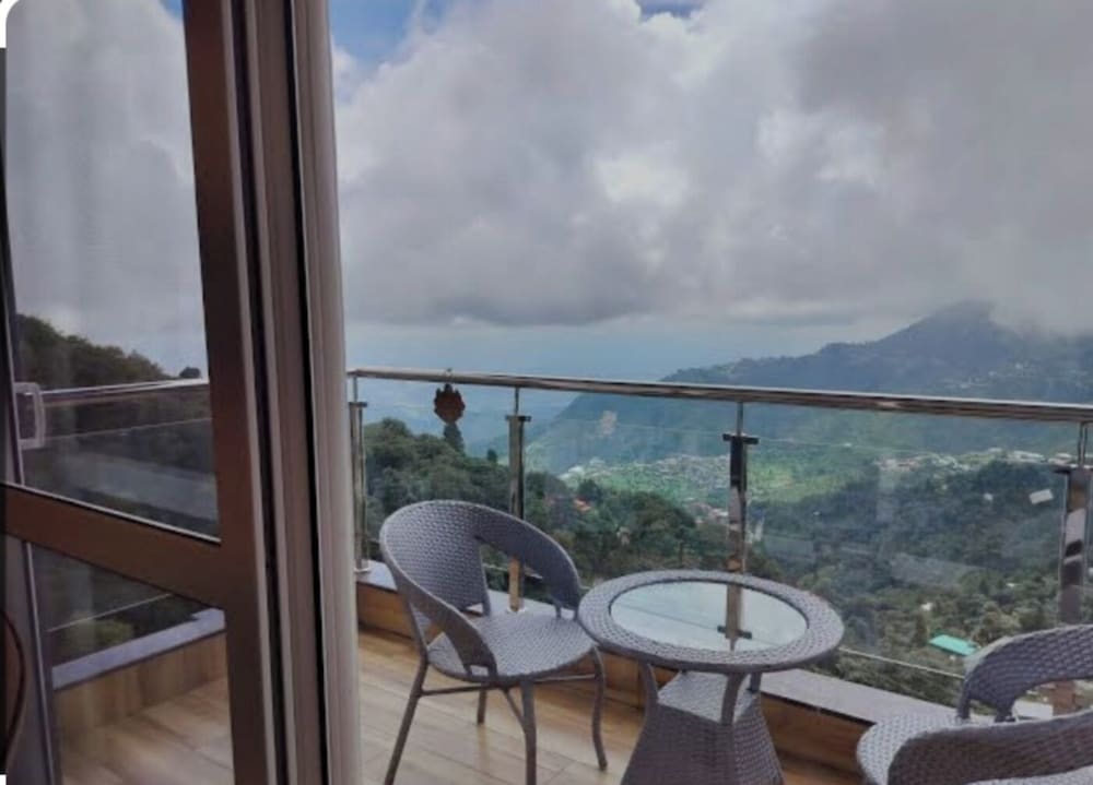 Luxury Room - Photo 7