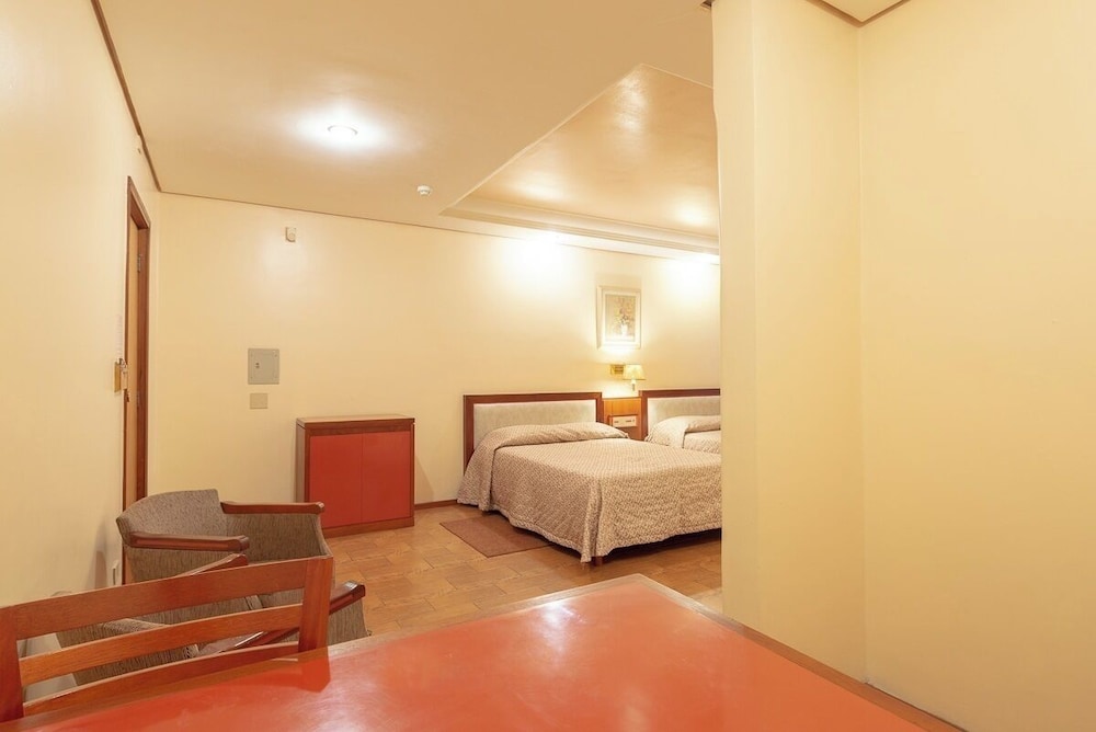 Deluxe Quadruple Room - Photo 4