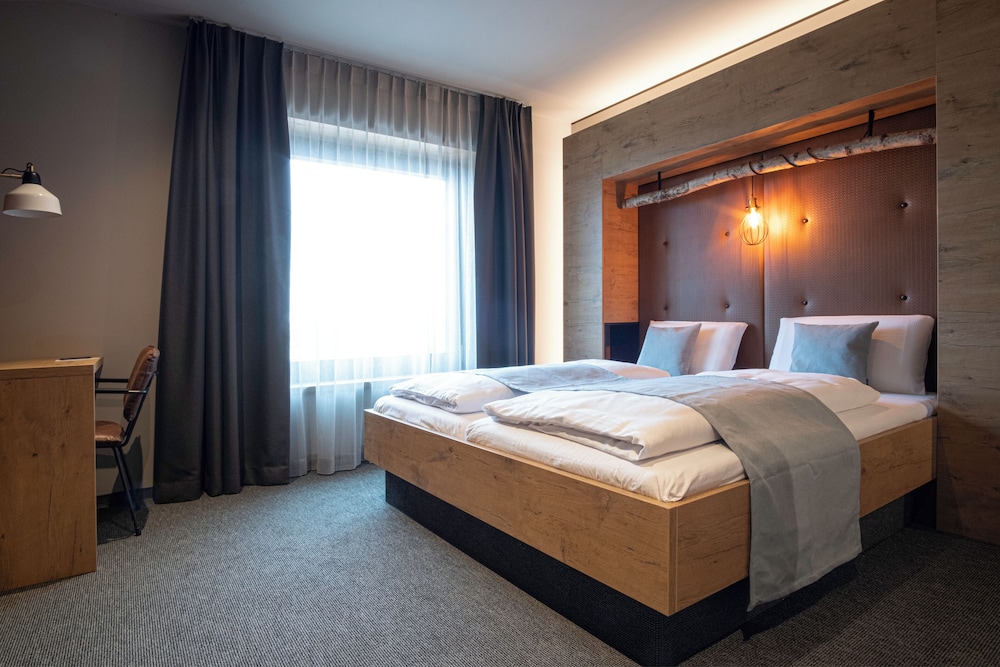 Basic Double Room