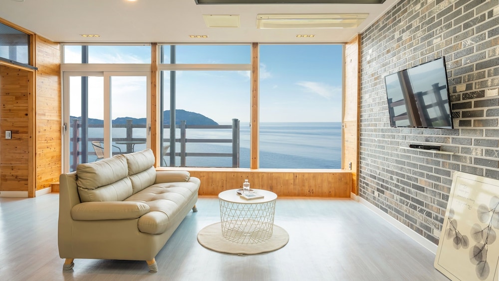 Basic Room, 1 Bedroom (Room 201)