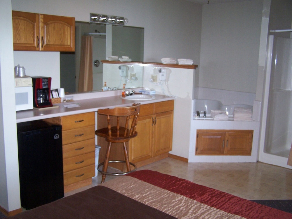 Romantic Jacuzzi Suite photo 1