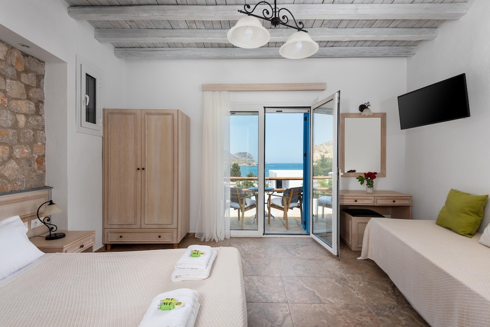 Agnanti Beach Apartments - Harmony photo 3