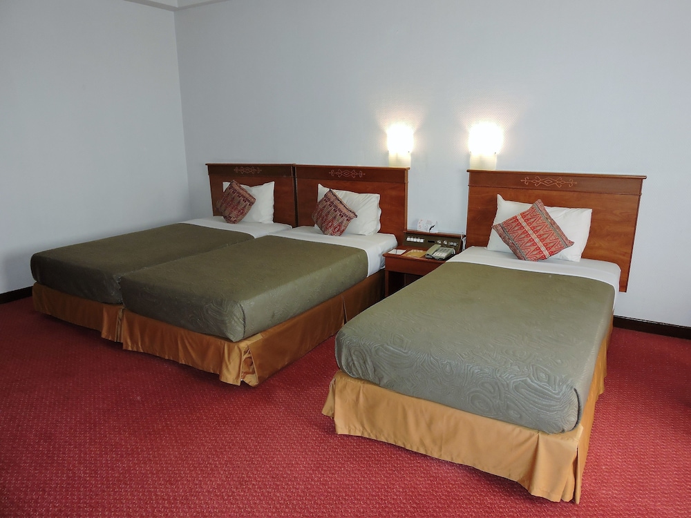 Deluxe Triple Room, 3 Twin Beds - Photo 6