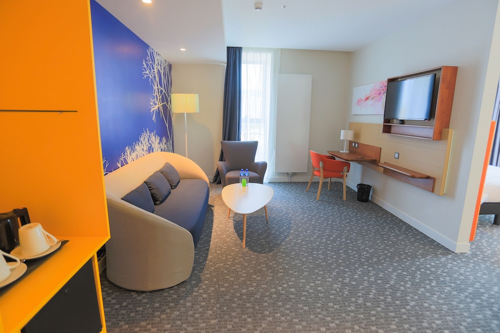 Suite, 1 Double Bed photo 1
