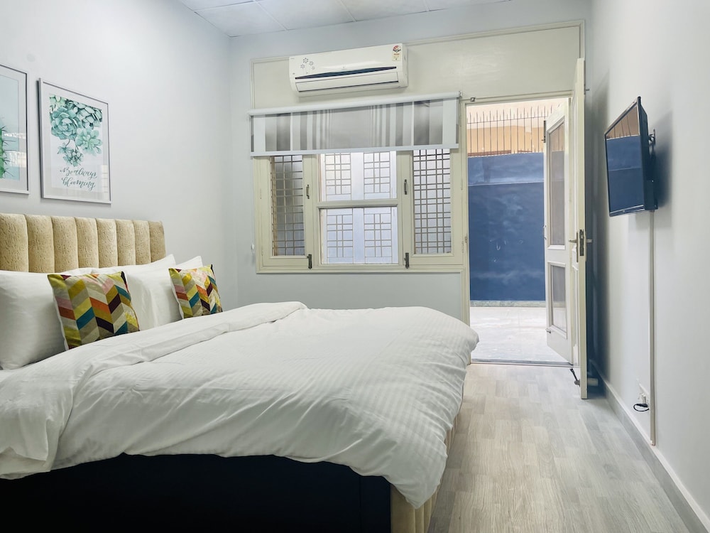 Standard Apartment, 3 Bedrooms photo 2