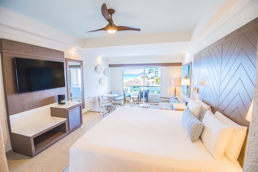 Junior Room, 1 King Bed, Ocean View