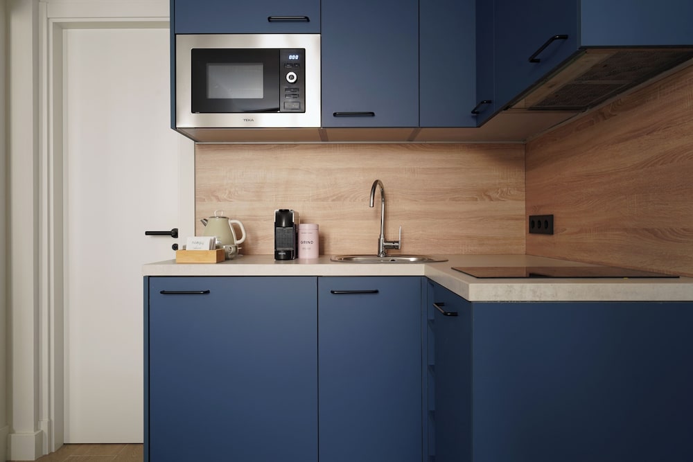 1 Bedroom Apartment photo 2