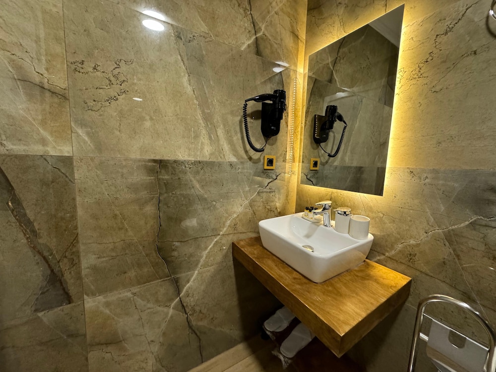 Superior Room, Sea View - Photo 20