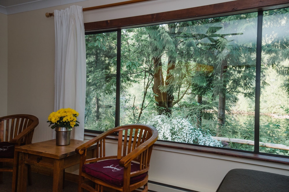 Classic Double Room, 2 Double Beds, Kitchen, Lagoon View photo 3