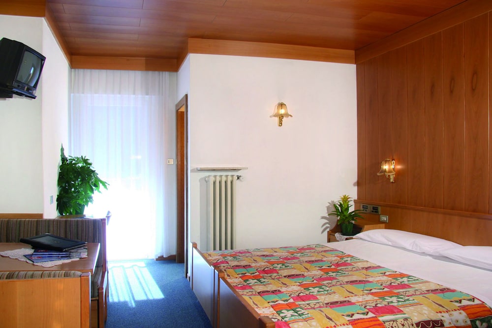 Classic Double or Twin Room photo 1
