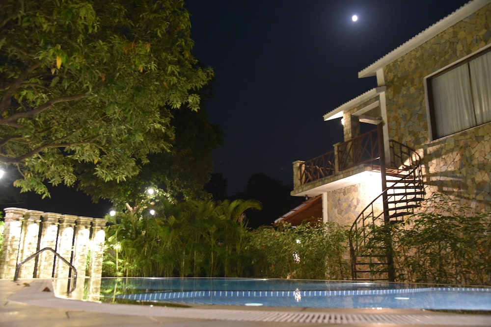 Premier Hideaway Rooms photo 3