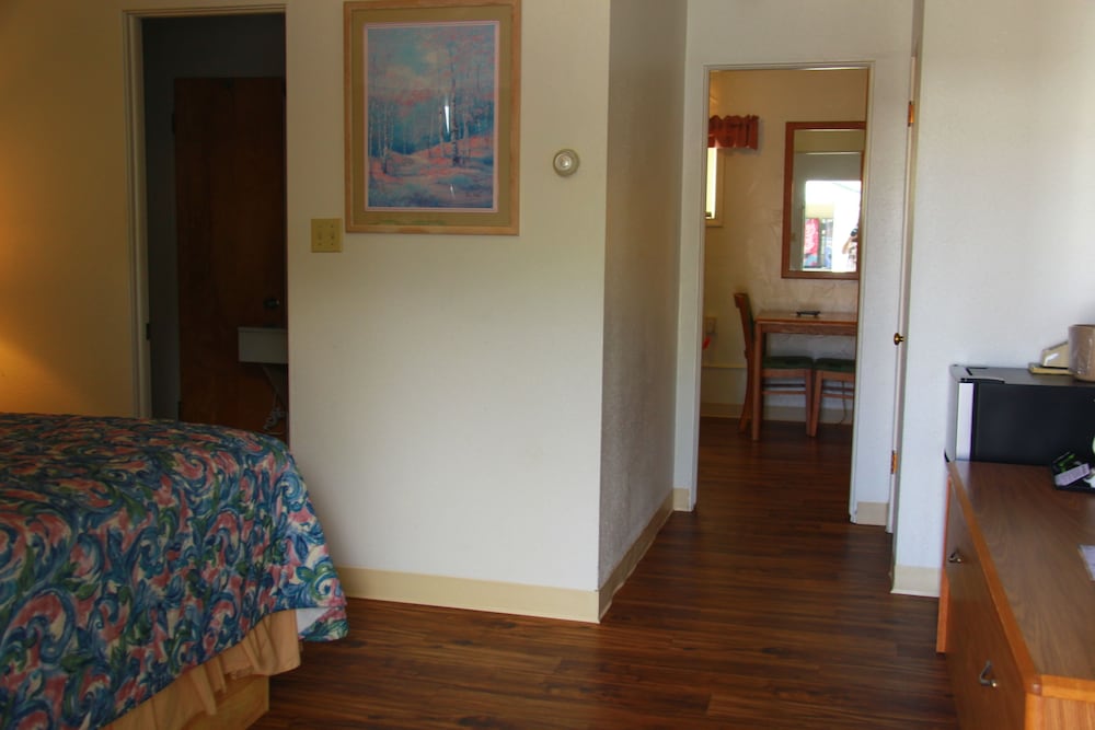 Standard Suite, 2 Bedrooms - Photo 4