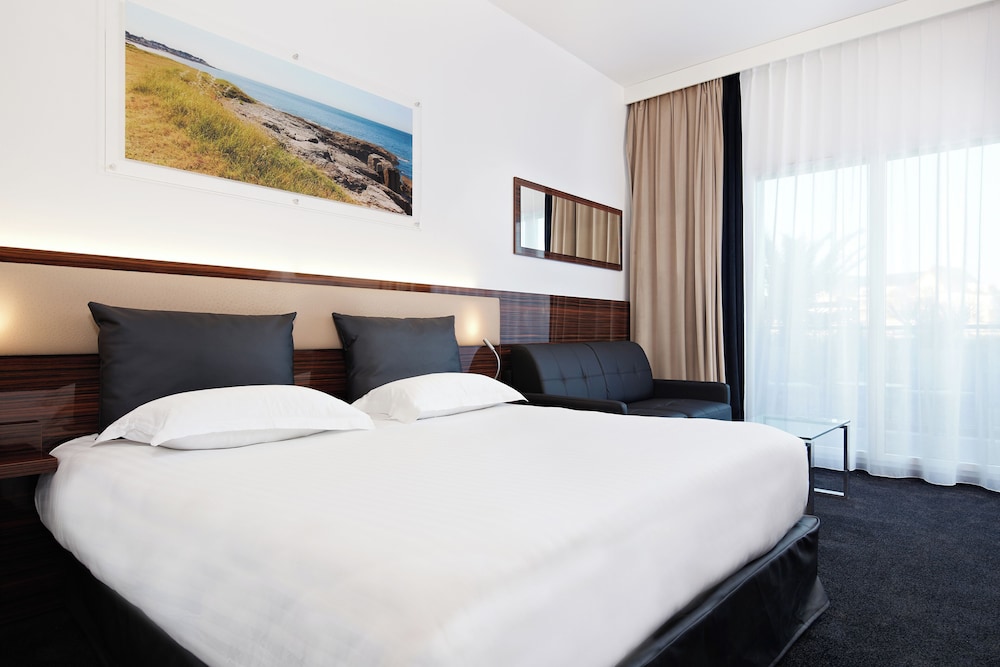 Comfort Room - Photo 3