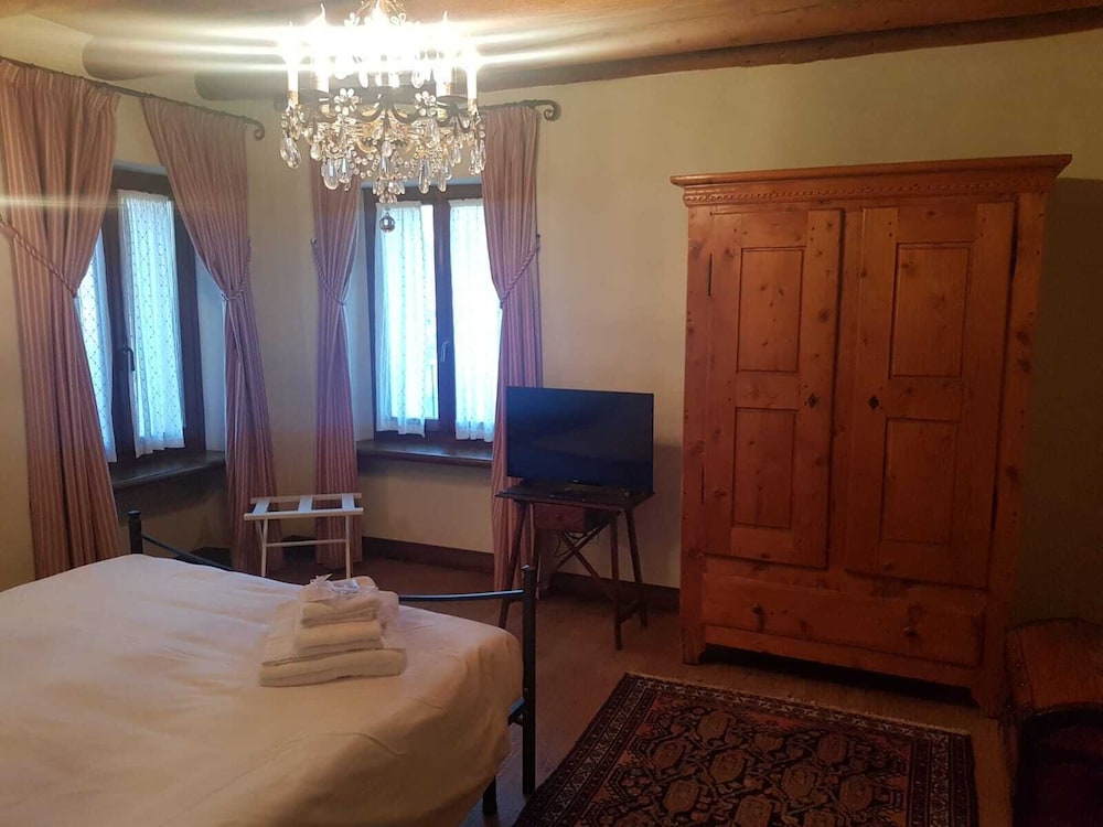 Club Room photo 2