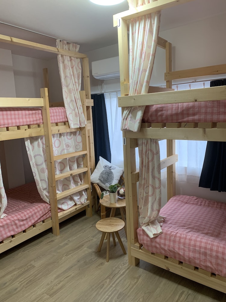 Economy Quadruple Room, Women only, Non Smoking (Dormitory) photo 1