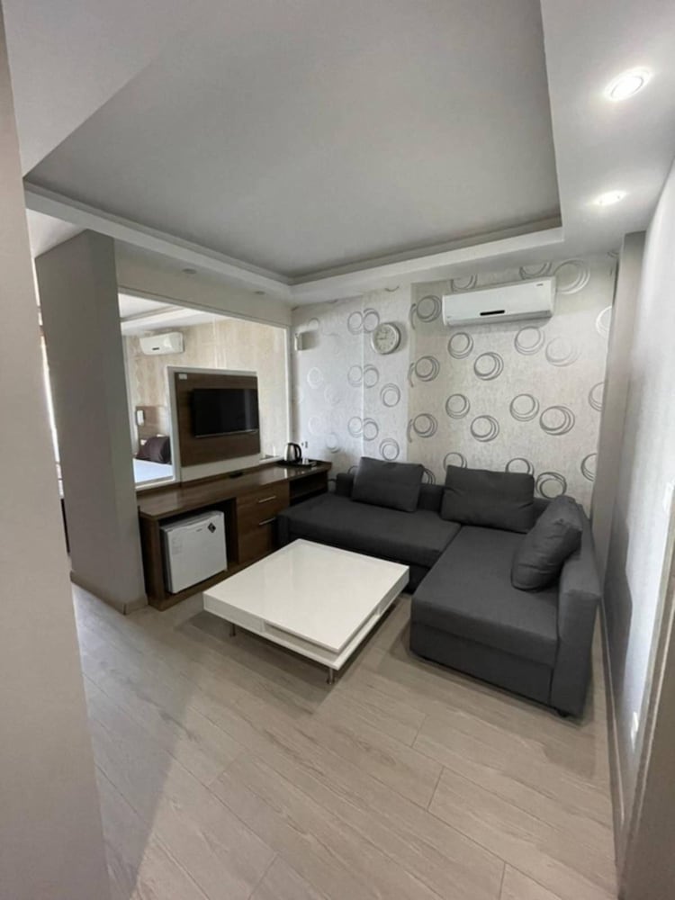 Deluxe Double Or Twin Room photo 1