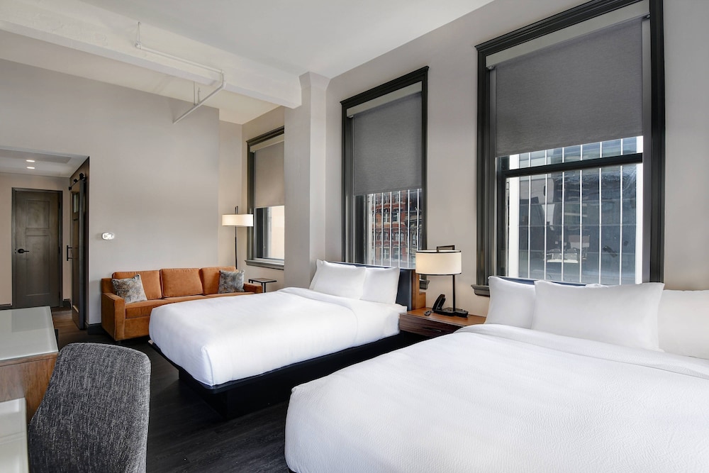 Room, 2 Queen Beds, City View (Hearing Accessible) photo 2