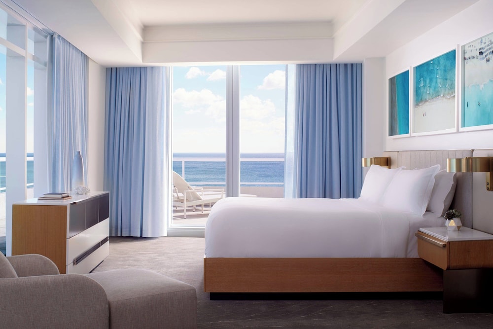 Suite, 1 Bedroom, Oceanfront (View) - Photo 5