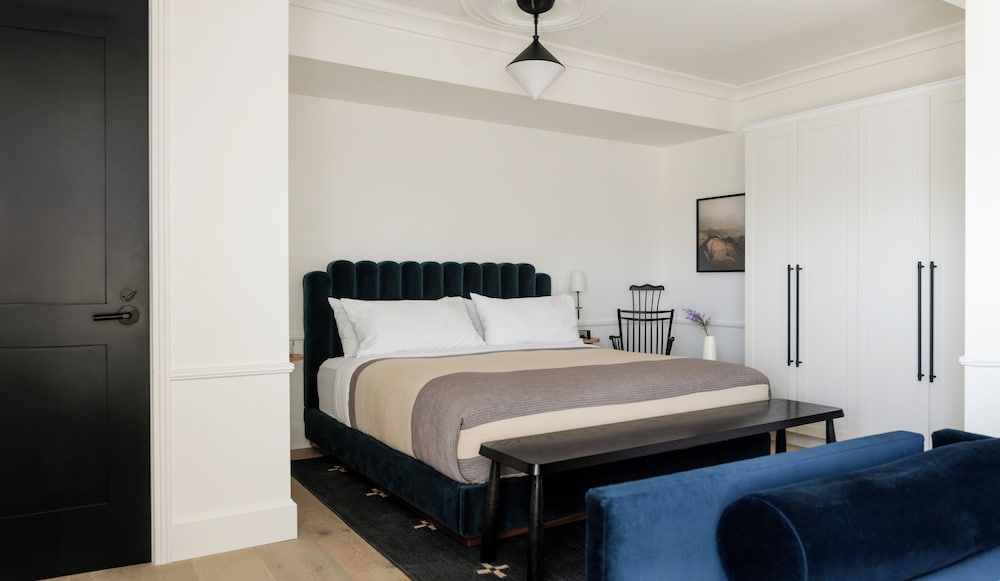 Premier Room, Mobility Accessible (ADA Gabriel Suite)