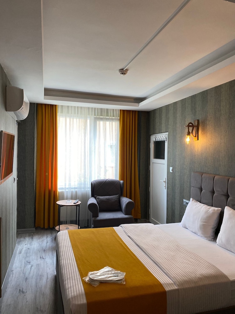 Standard Room photo 1