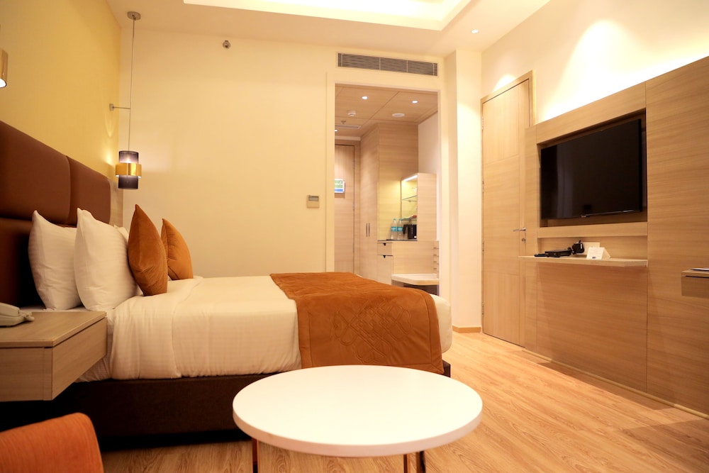 Deluxe Room, 2 Twin Beds, Non Smoking - Photo 5