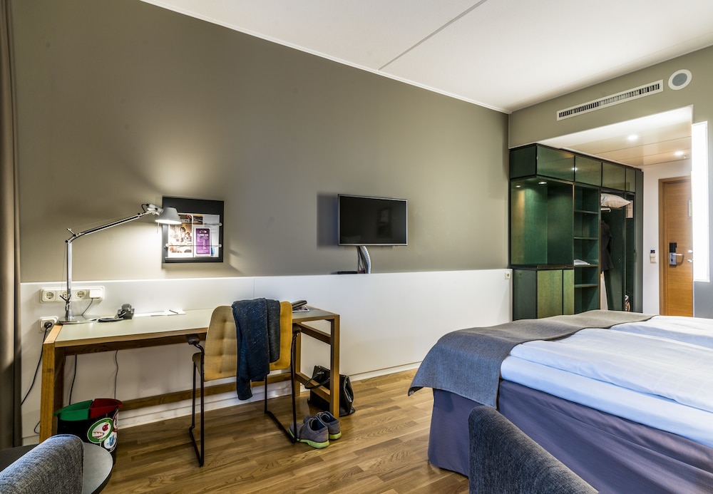 Twin Room - Photo 3