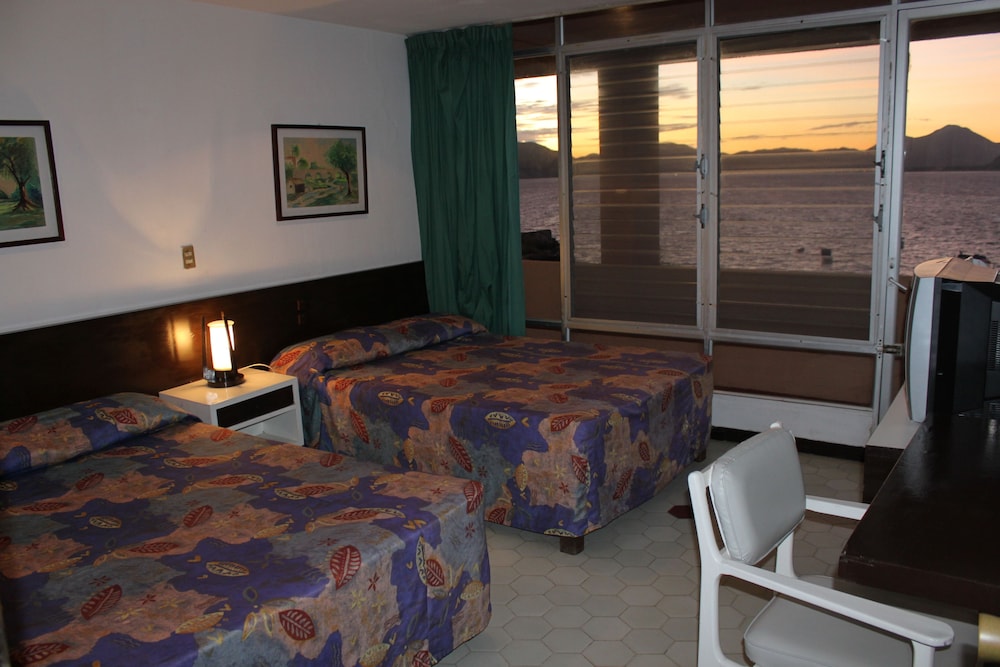 Double Room (Air Conditioing) photo 1