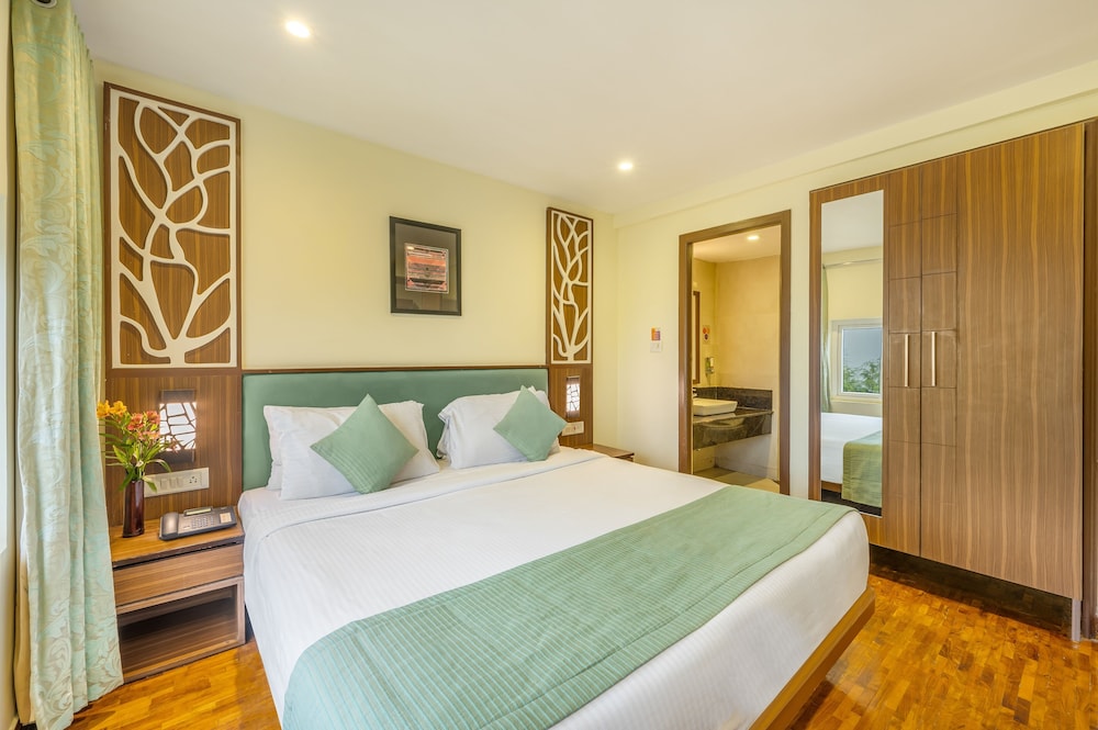 Privilege Suite - Photo 5