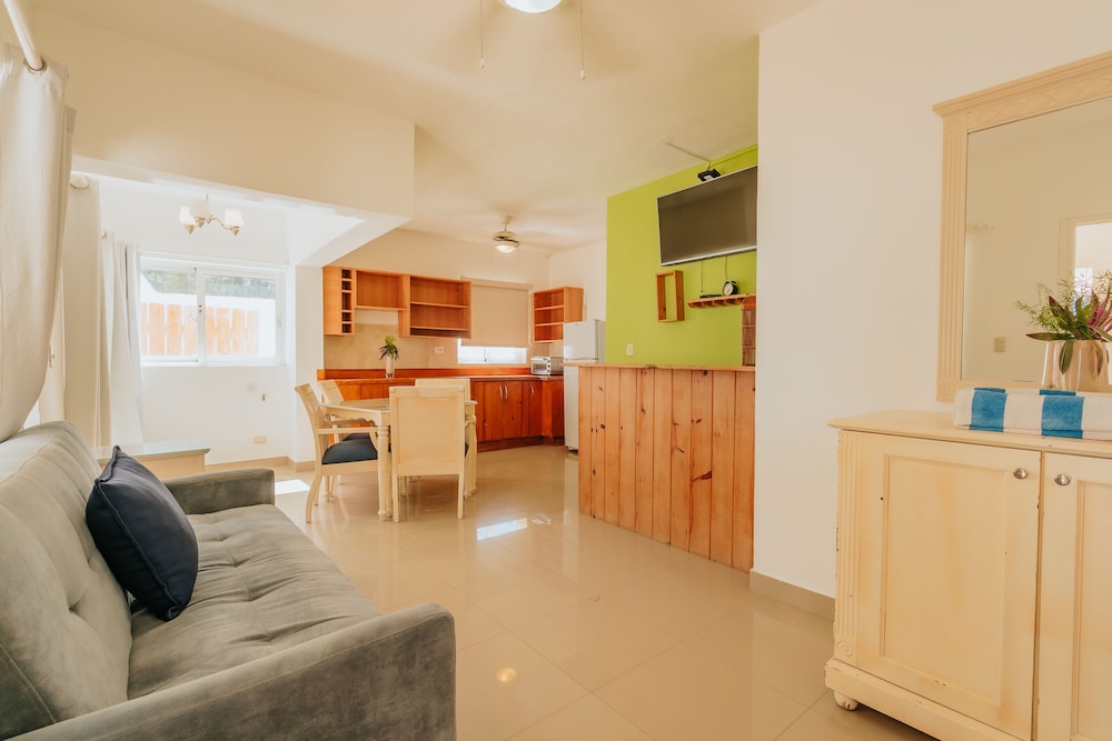 Presidential Suite, 2 Bedrooms, Non Smoking (On The Beach)