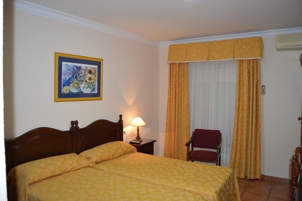 Double Or Twin Room photo 2