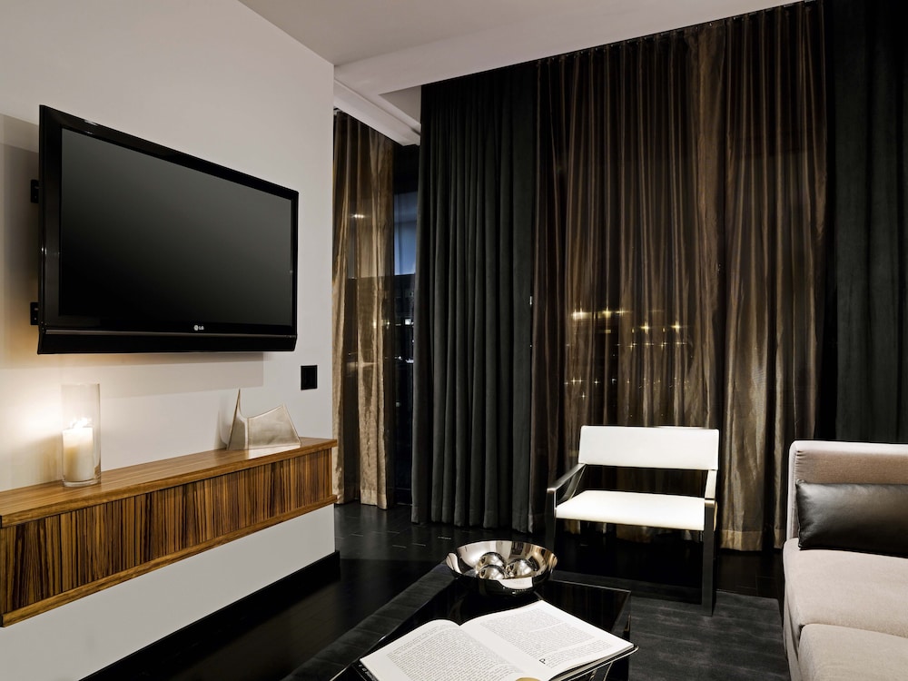 Suite (Orchard) photo 3