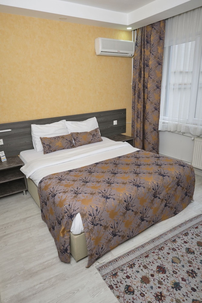 Economy Room - Photo 3