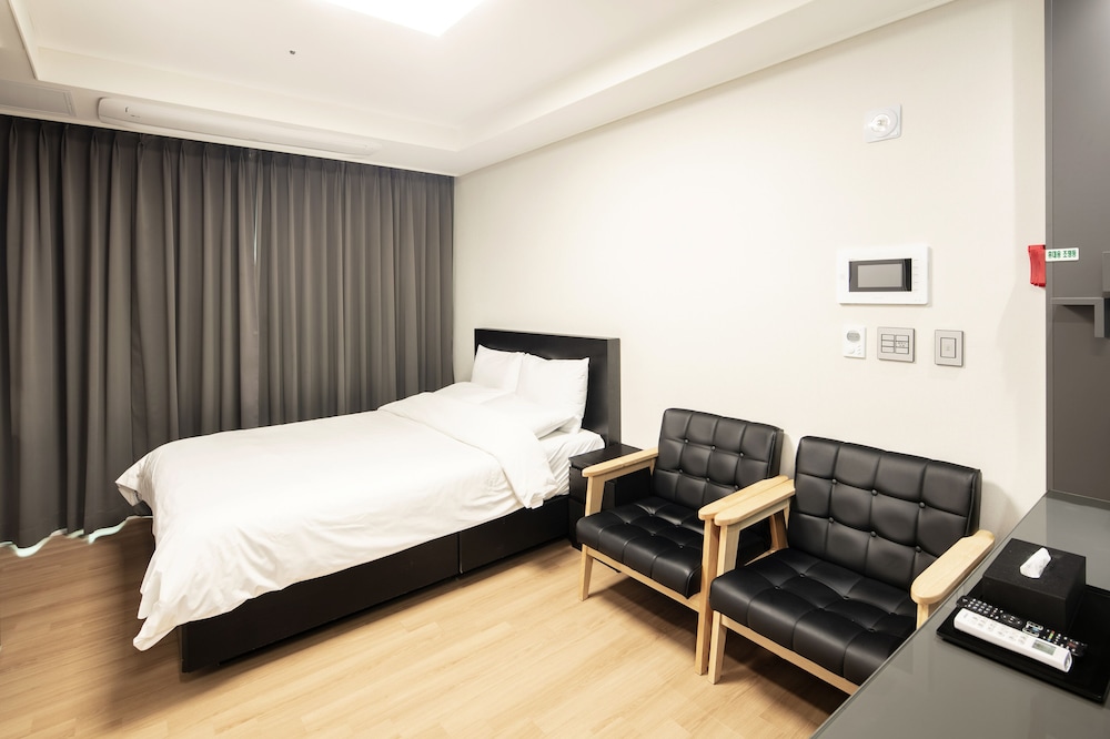 Superior Double Room, Terrace (Netflix available) - Photo 7